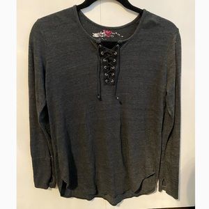 So Nikki lace up top